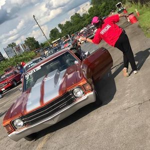 Meet your Posher, Holly